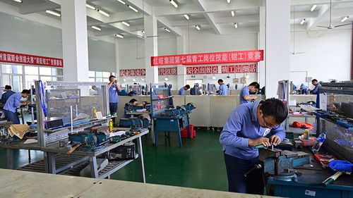 楚雄卷煙廠邁出產業(yè)工人隊伍建設堅實步伐